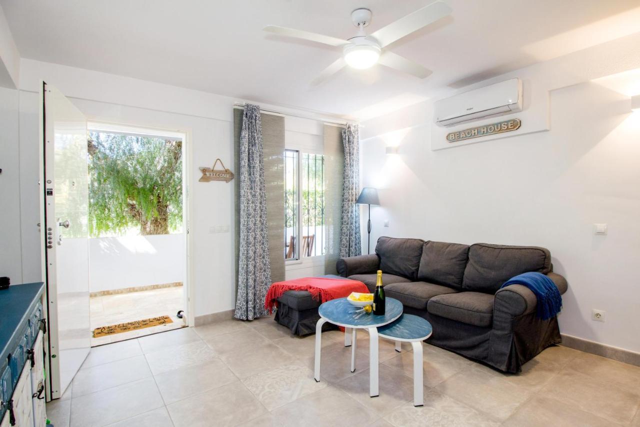Perfectly Located Beachside Apartment In Elviria Marbella Exterior foto