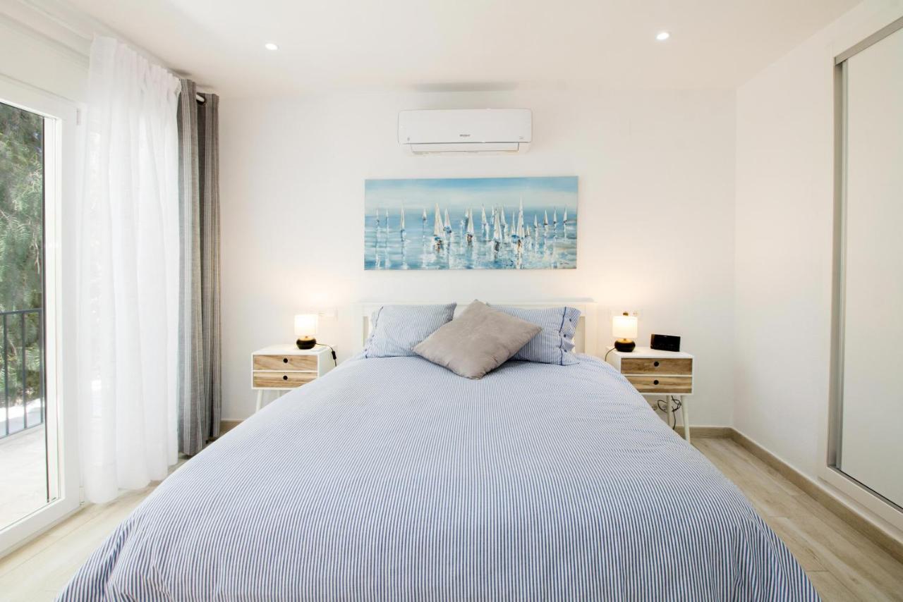 Perfectly Located Beachside Apartment In Elviria Marbella Exterior foto