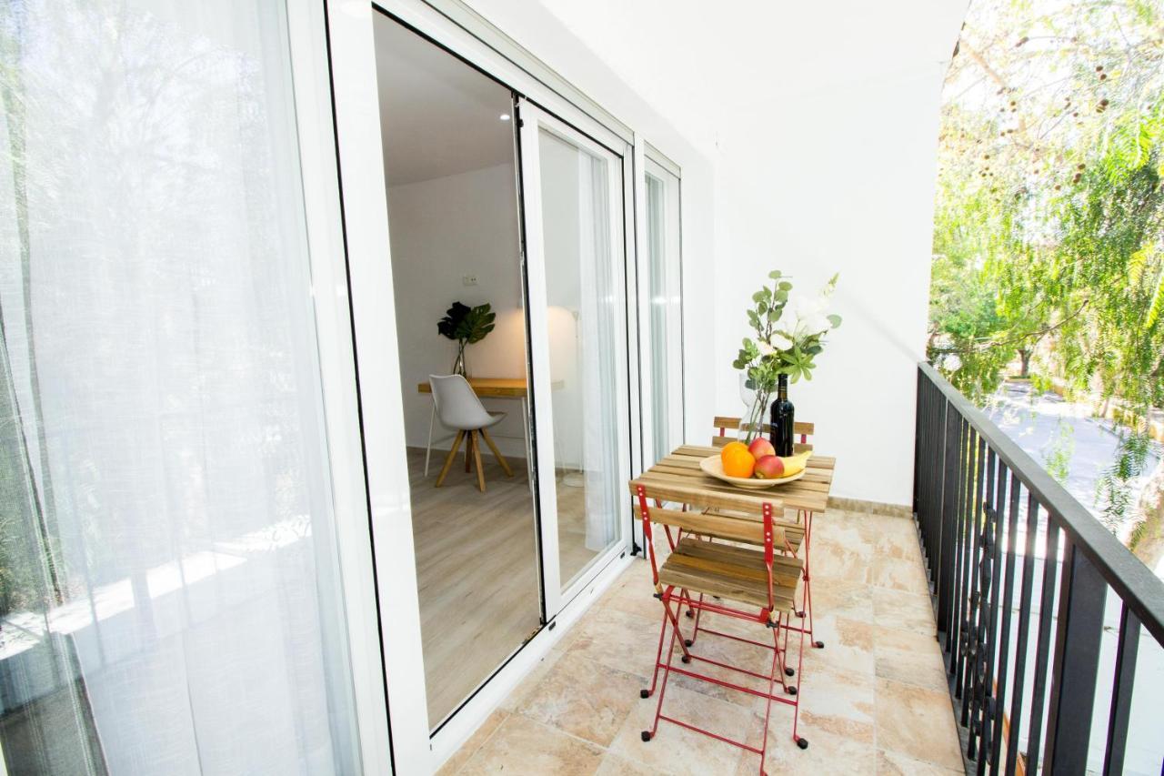Perfectly Located Beachside Apartment In Elviria Marbella Exterior foto
