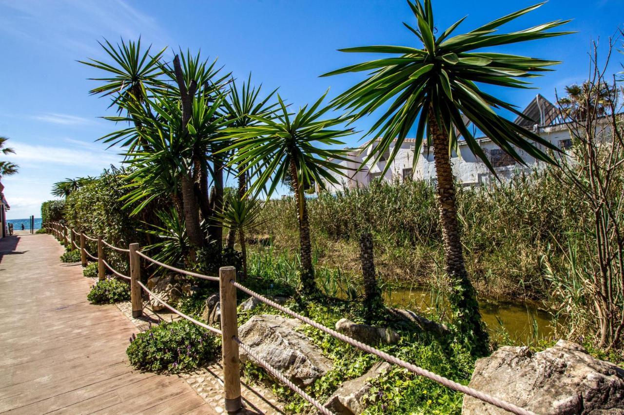 Perfectly Located Beachside Apartment In Elviria Marbella Exterior foto